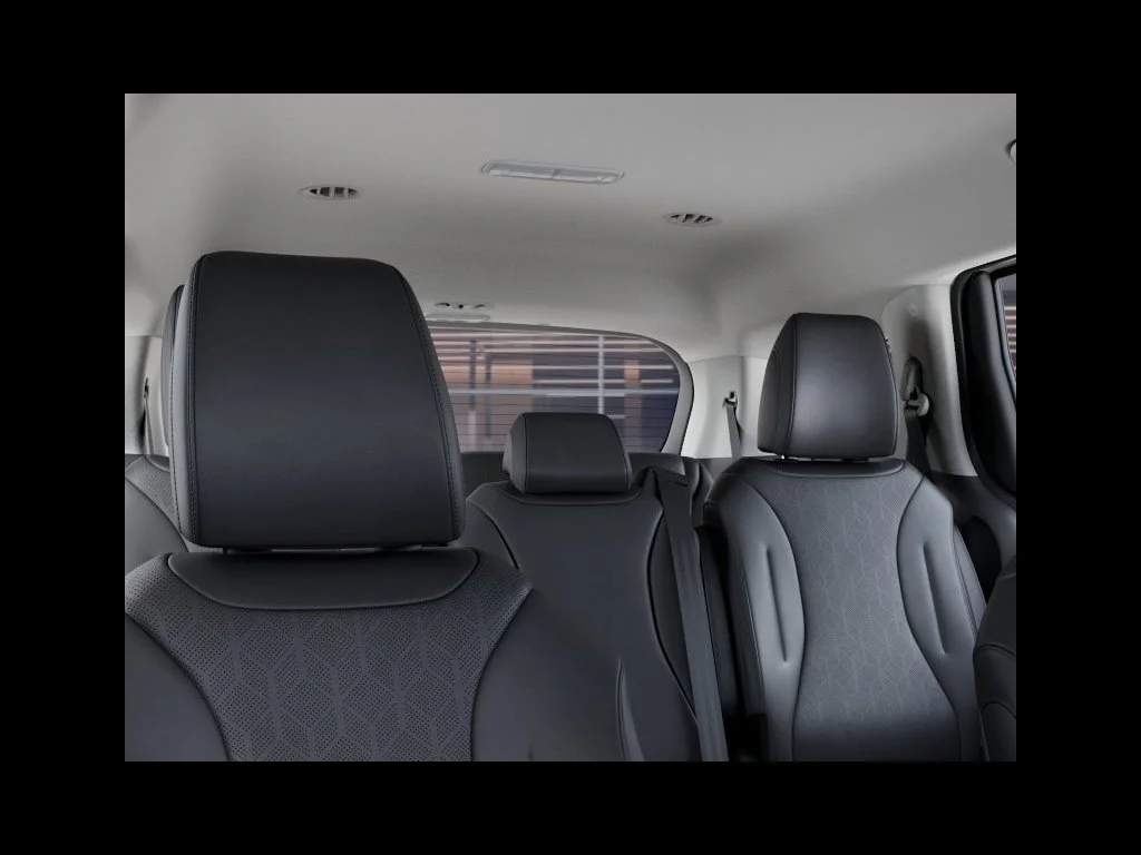 New 2027 Snow White Pearl Kia LXS image 54