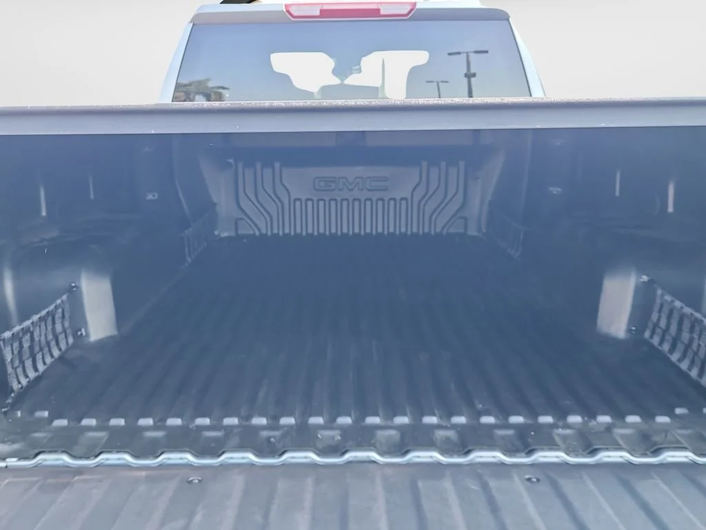 New 2026 Sterling Metallic GMC Elevation image 9