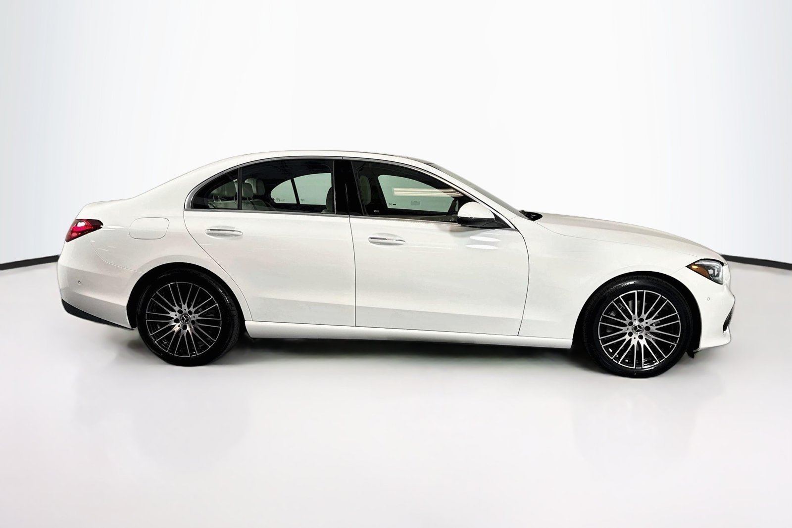 New 2026 Polar White Mercedes-Benz C 300 image 4