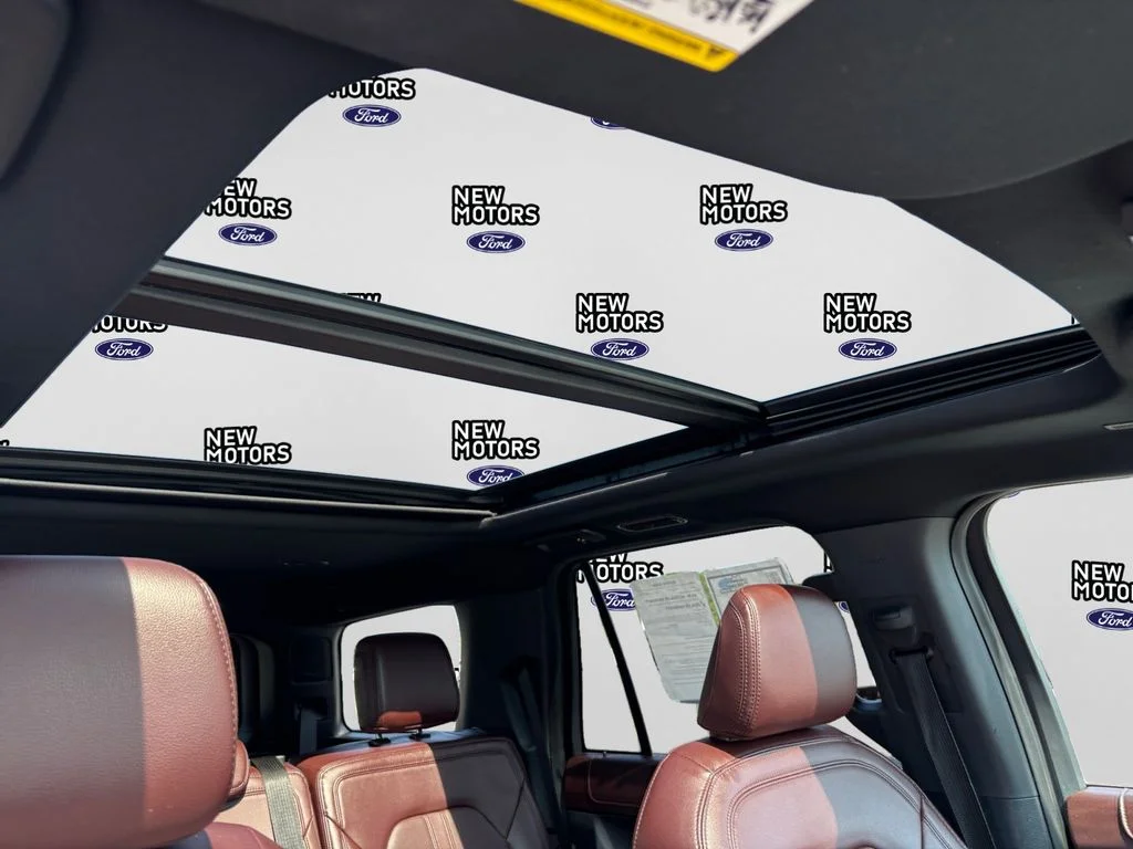 Used 2022 Silver Metallic Ford Limited image 16