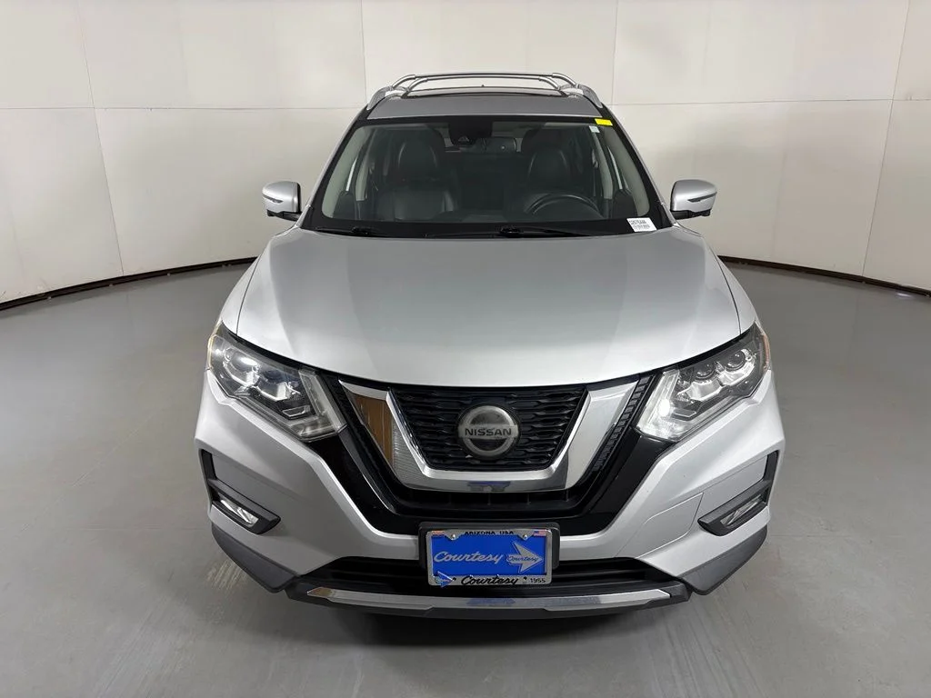 Used 2018 Silver Nissan Hybrid SL image 3