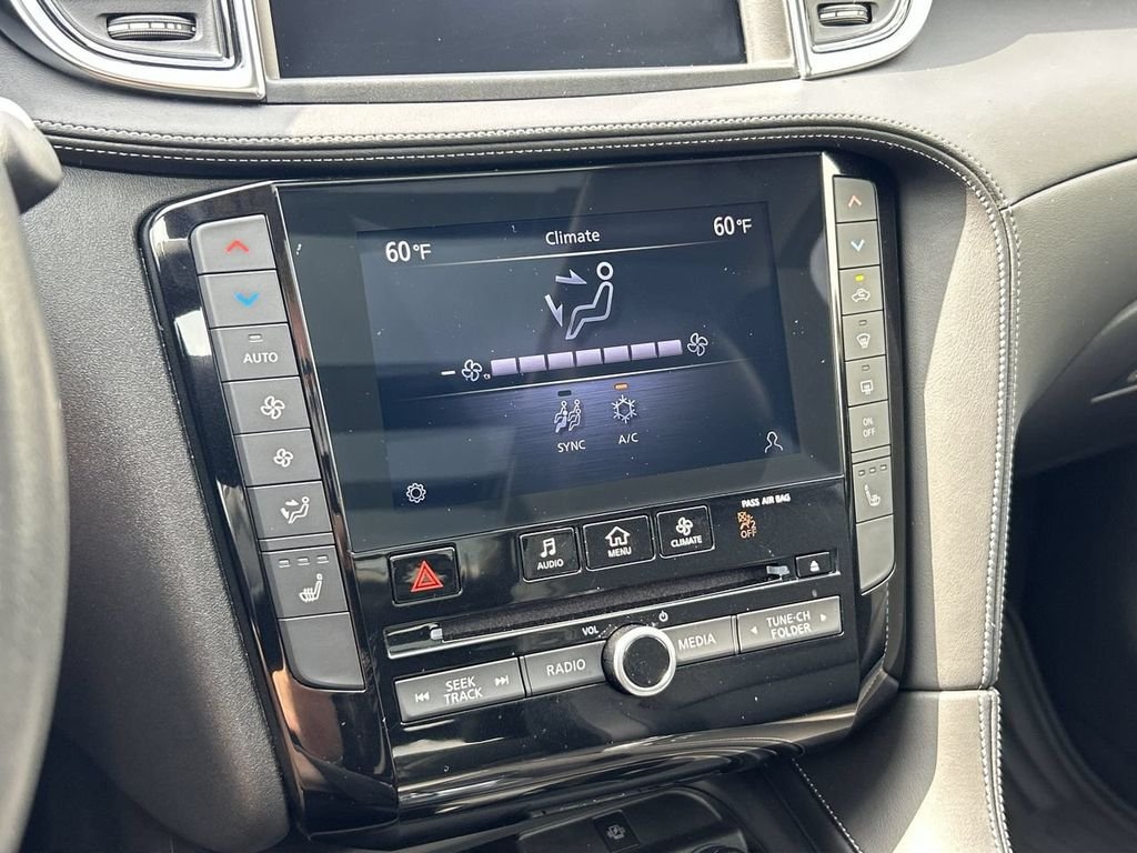 Certified Used 2023 Slate Gray INFINITI LUXE image 21