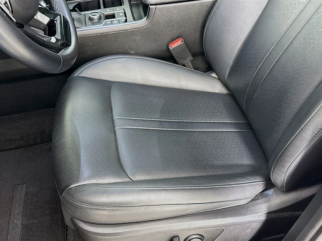 Used 2022 Gray Kia X-Line EX image 21