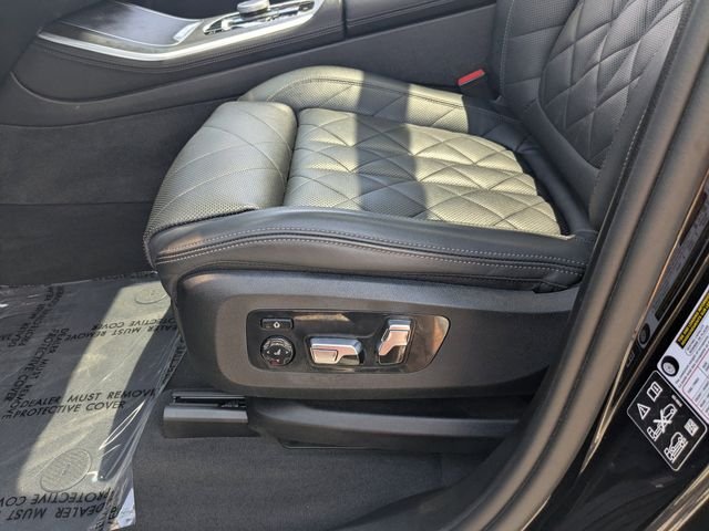 Used 2025 Black BMW xDrive40i image 21