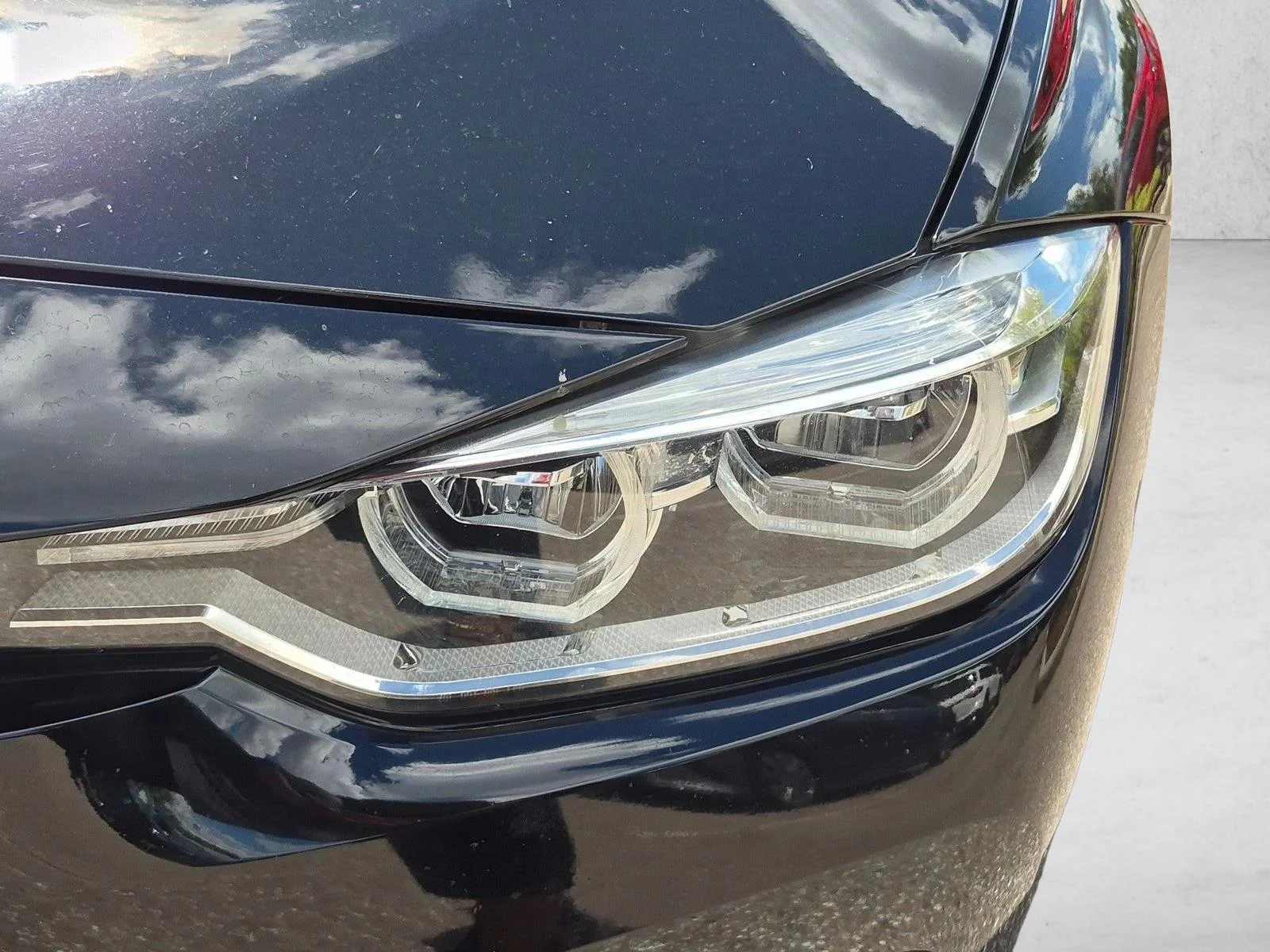 Used 2018 Jet Black BMW 320i image 8