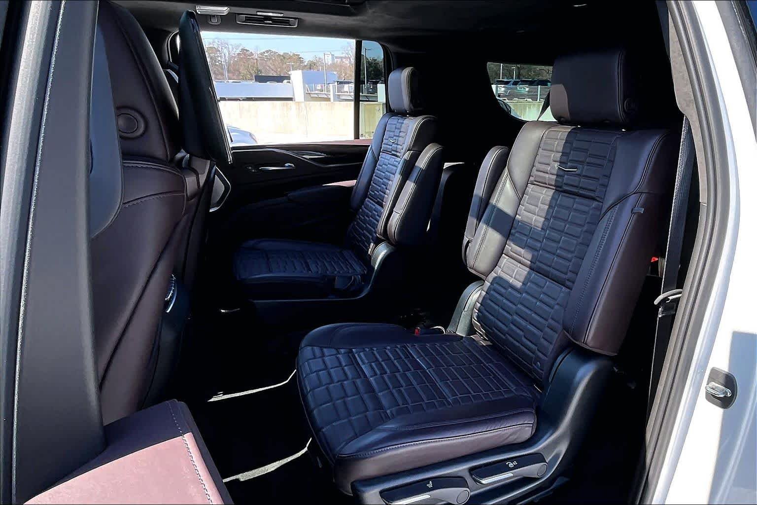 Used 2023 Crystal White Tricoat Cadillac 4WD Premium Luxury Platinum image 20