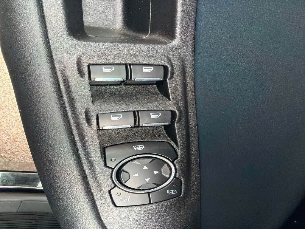 Used 2024 Agate Black Metallic Ford SEL image 18
