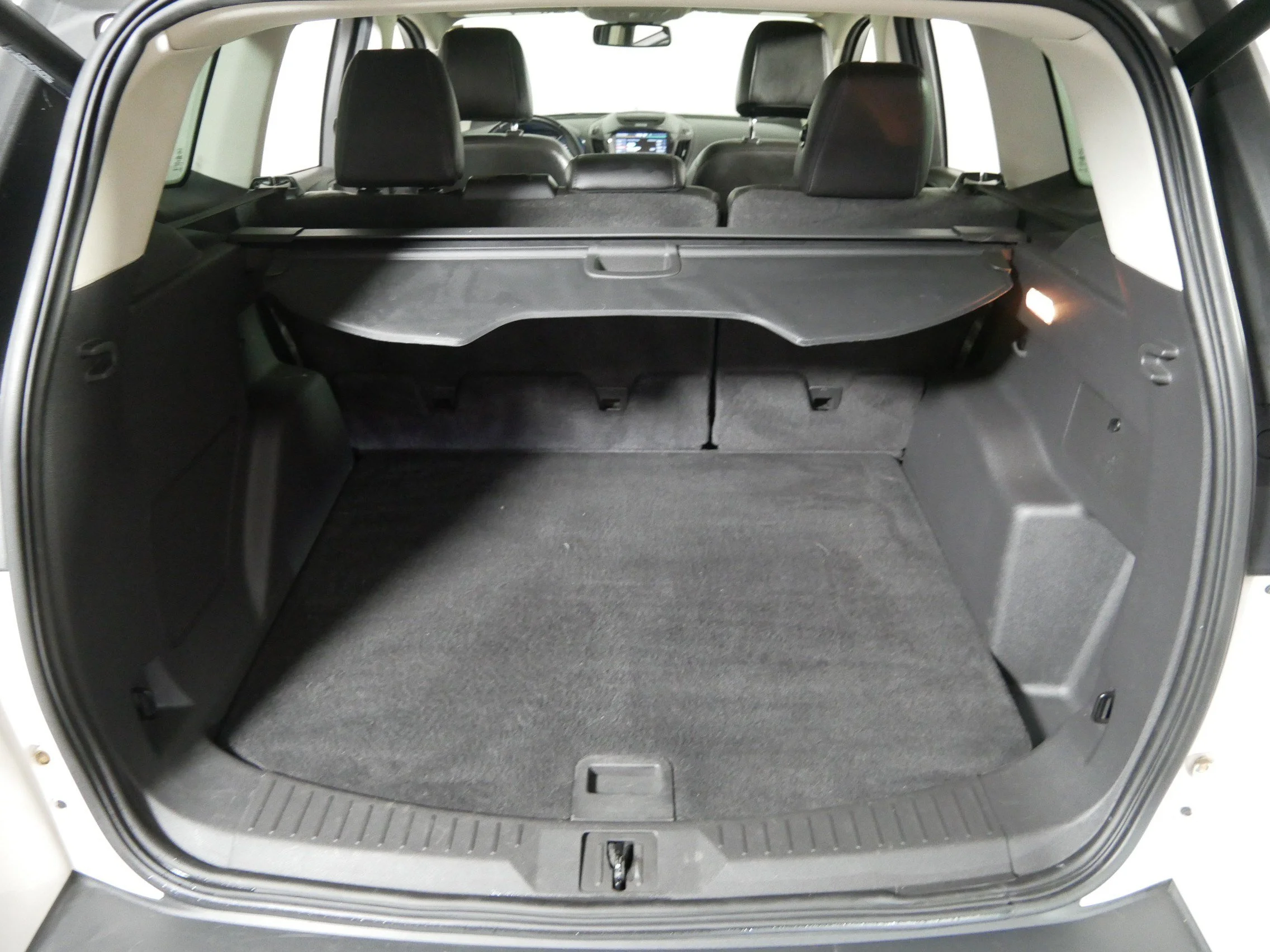 Used 2013 White Platinum Tricoat Ford SEL image 18