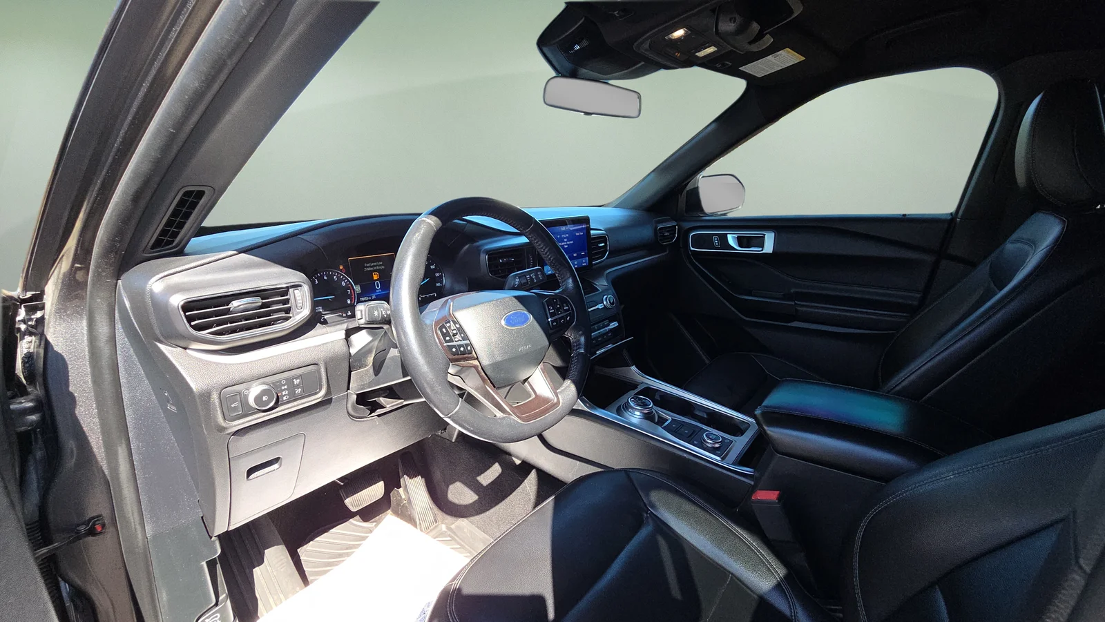 Used 2020 Gray Ford XLT image 23