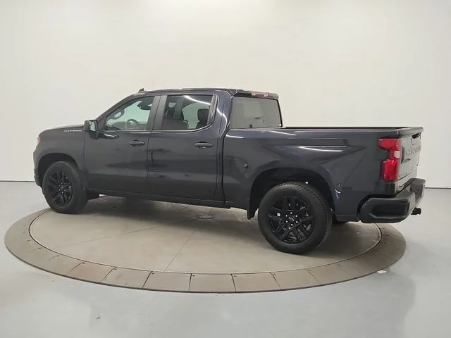 Used 2023 Gray Chevrolet Custom image 5