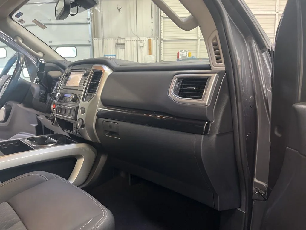 Used 2017 Gray Nissan SV image 27