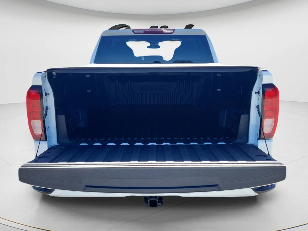 New 2026 Summit White GMC Elevation image 8