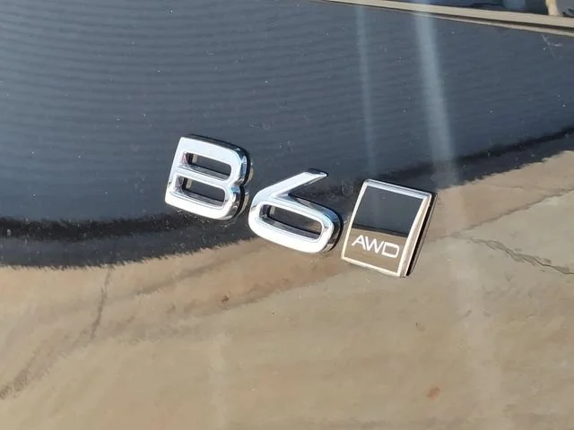 Used 2026  Volvo Plus image 25