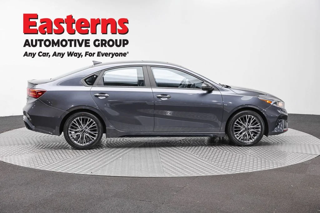 Used 2023 Gray Kia GT-Line image 4