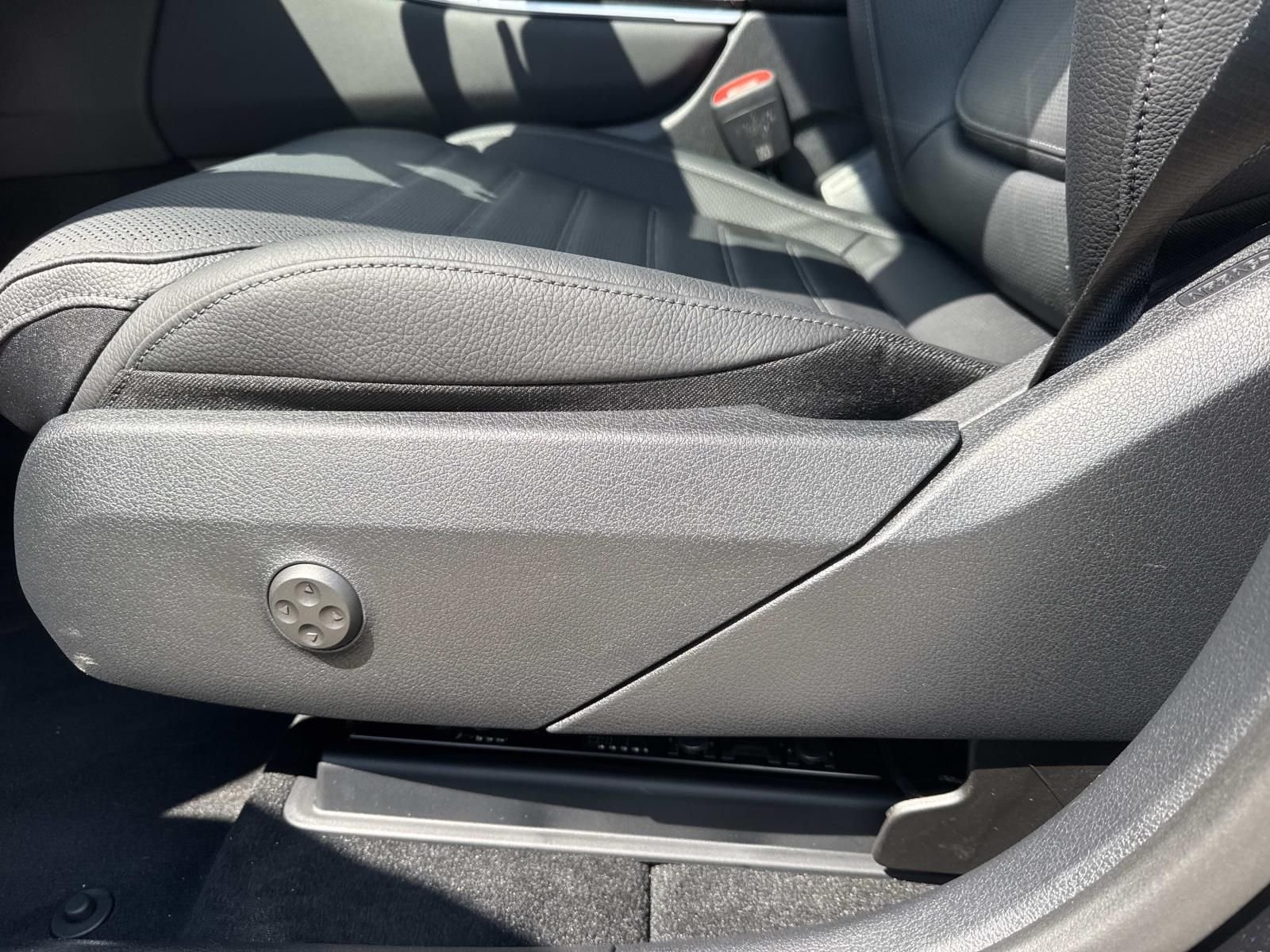 2026 Mercedes-Benz GLC AMG GLC43 - Photo 9