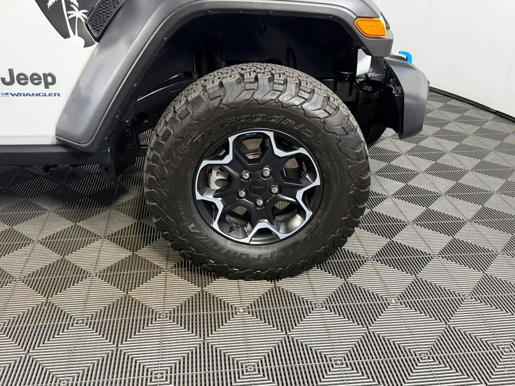 Certified Used 2023 White Jeep Rubicon 4xe image 36