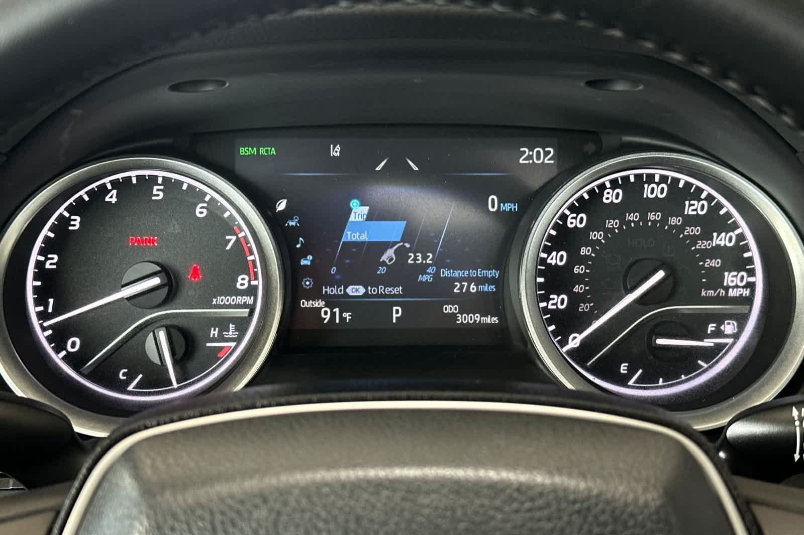 Used 2022 Wind Chill Pearl Toyota XLE image 28