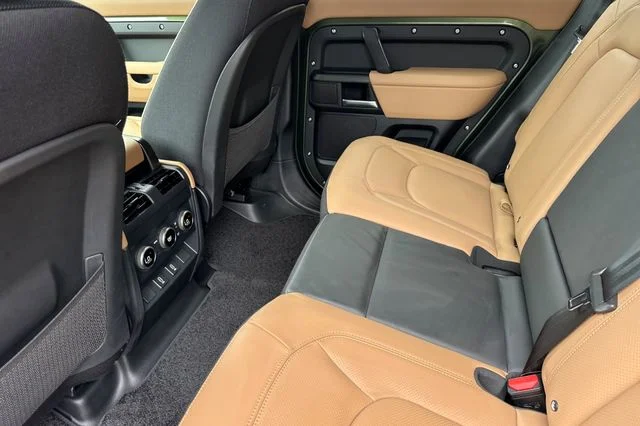 New 2026 Woolstone Green Land Rover X image 11