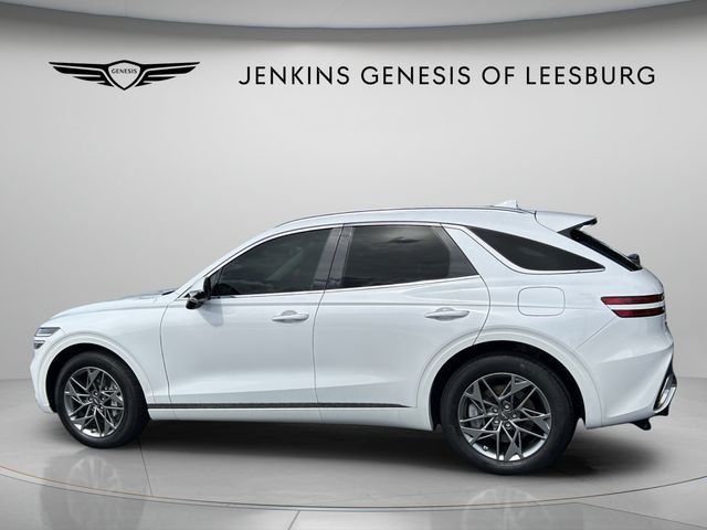 Used 2024 White Genesis 2.5T image 8