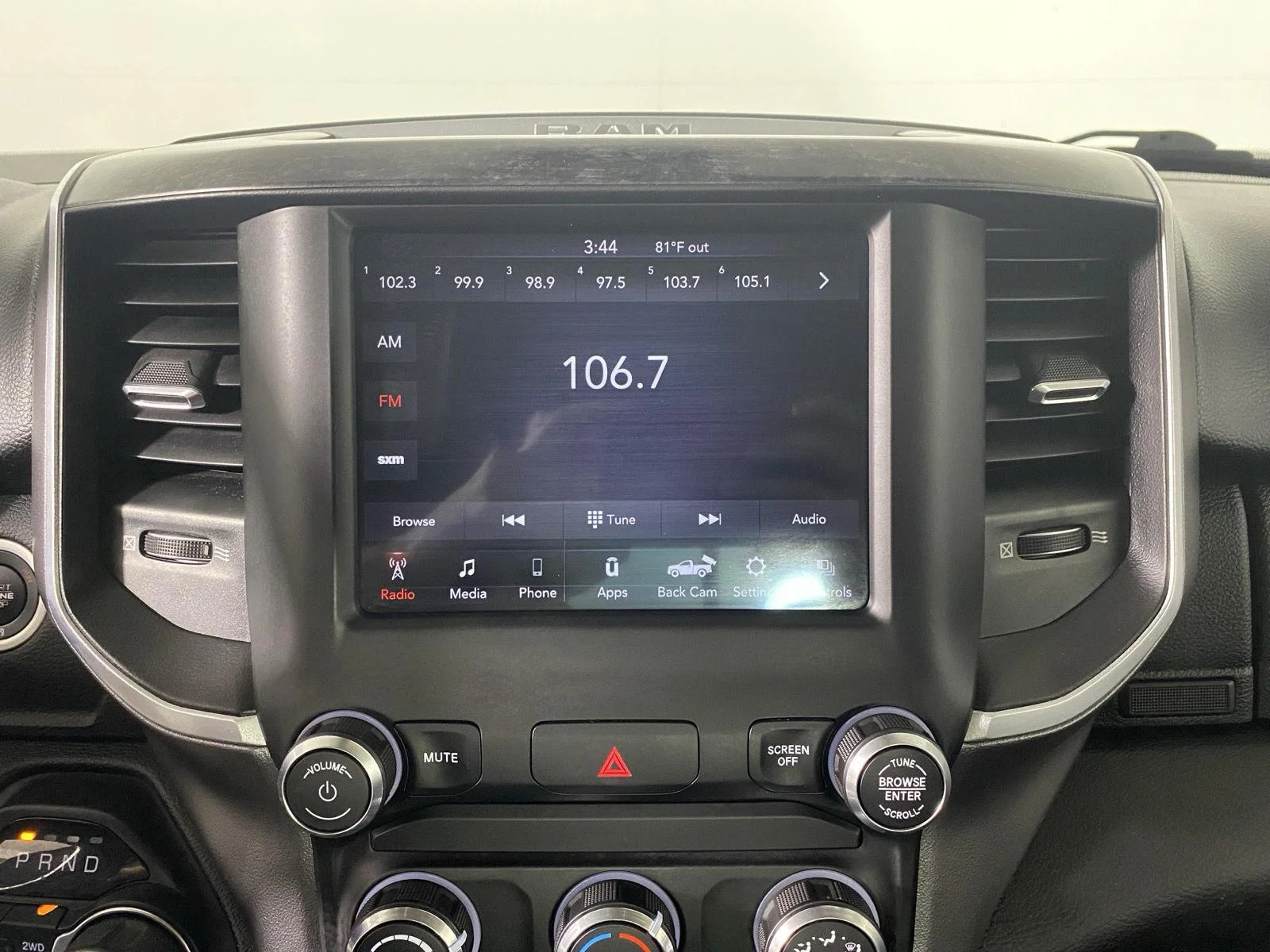 Used 2019 Granite Crystal Metallic Clearcoat Ram Big Horn/Lone Star image 18
