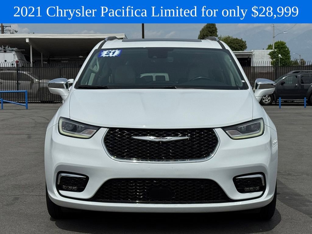 Used 2021 White Chrysler Limited image 3