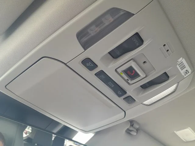 Used 2021  Toyota XLE image 29