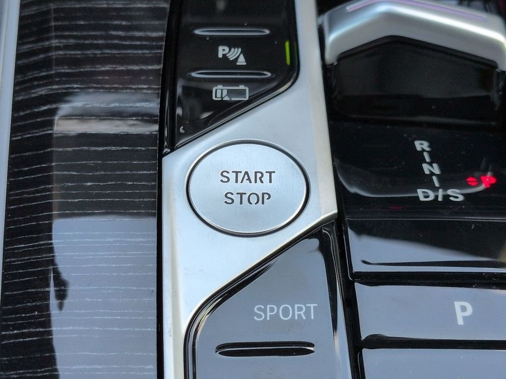 New 2026 Gray Metallic BMW xDrive50e image 29
