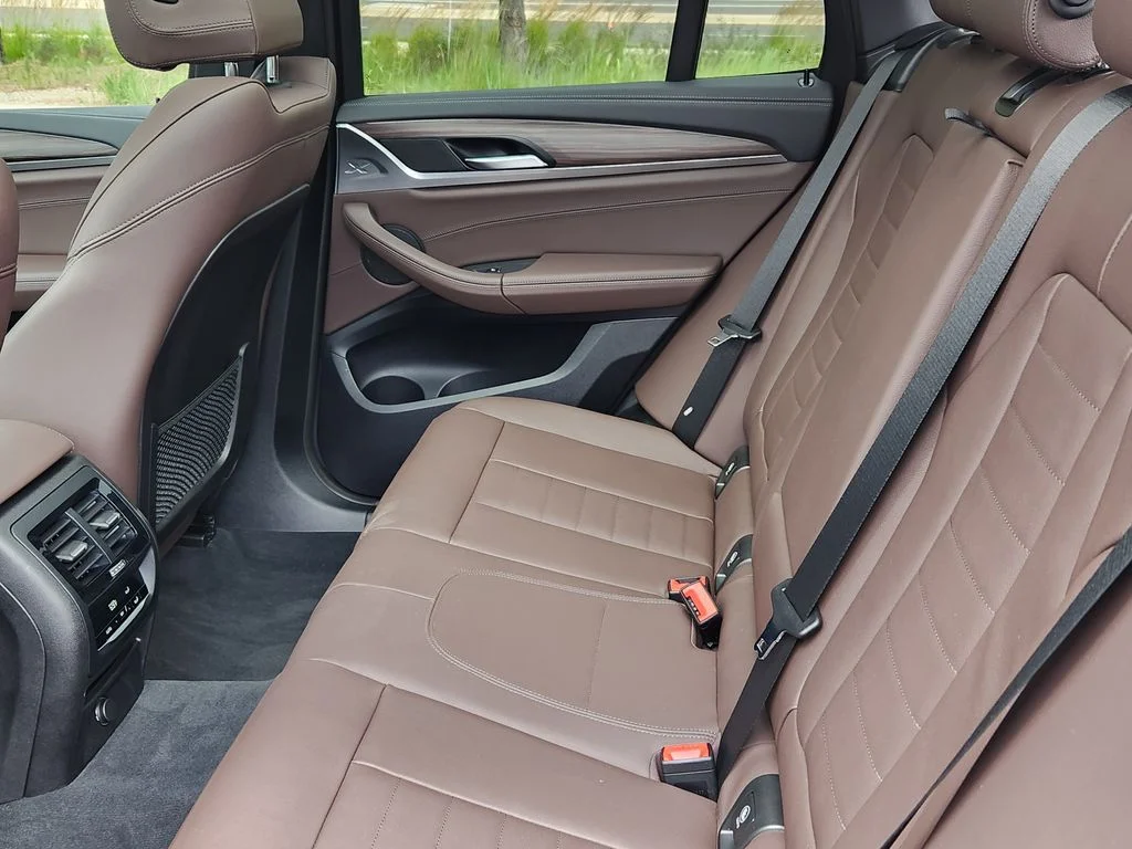 Used 2019 Black Sapphire Metallic BMW M40i image 10