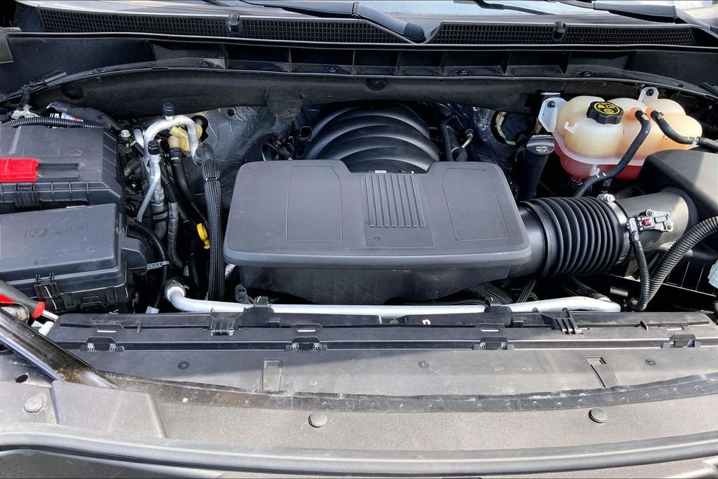 Used 2023 Black Cadillac Sport image 30