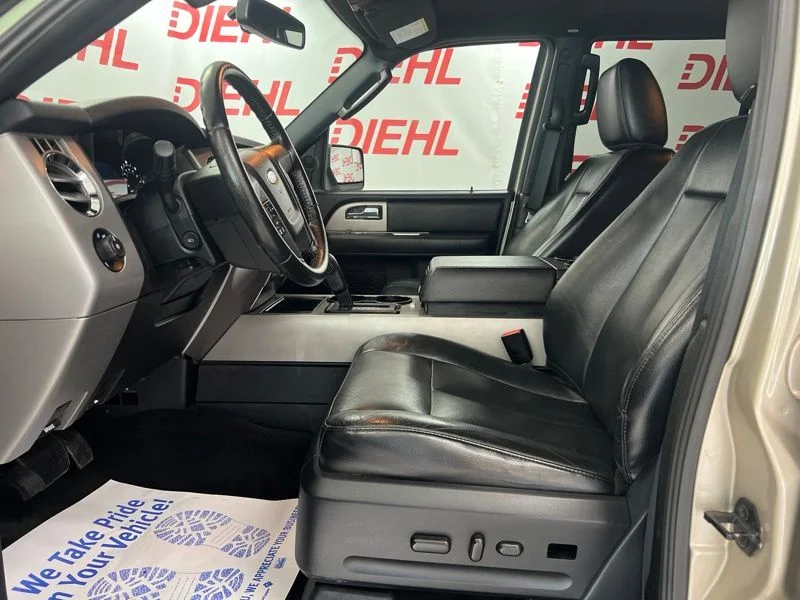 Used 2017 Gold Ford XLT image 16