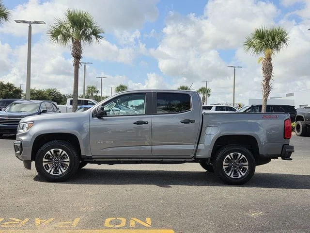 Used 2021 Gray Chevrolet Z71 image 3