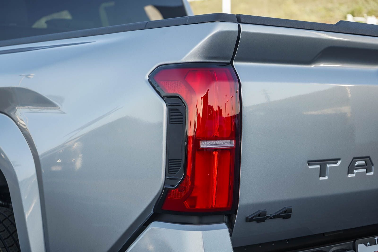 2026 Toyota Tacoma SR5 - Photo 7