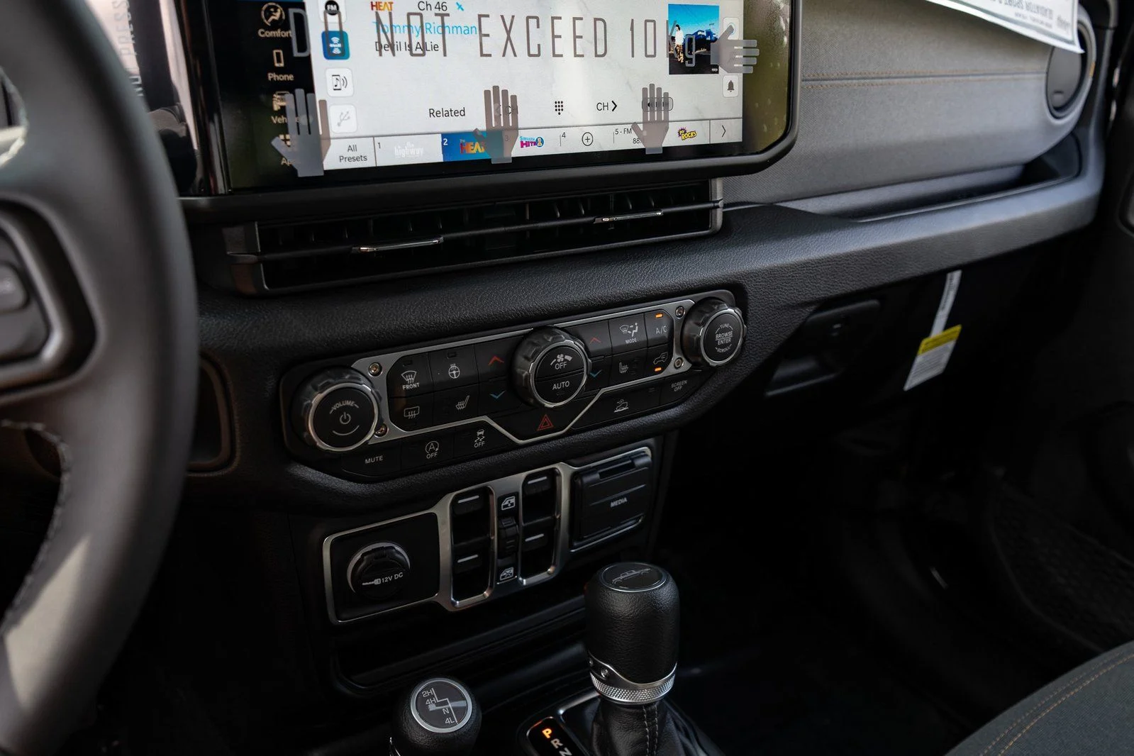 2025 Jeep Gladiator Sport S - Photo 25