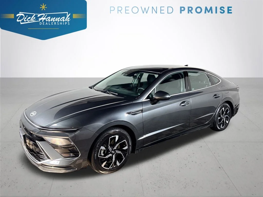 Used 2024 Gray Hyundai SEL image 1