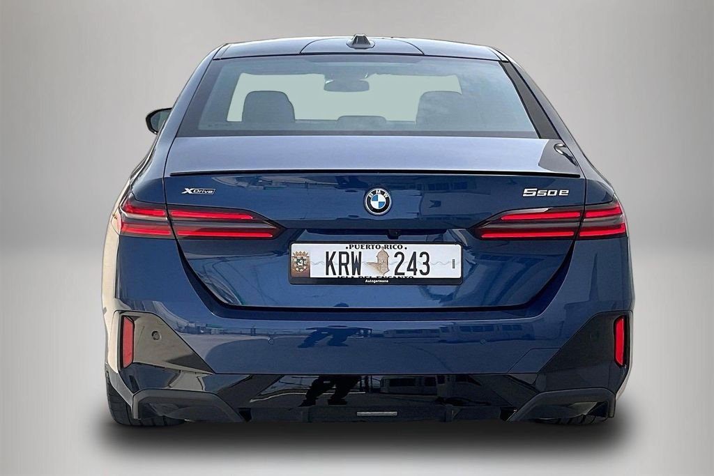 Used 2026 Blue BMW 550e xDrive image 3