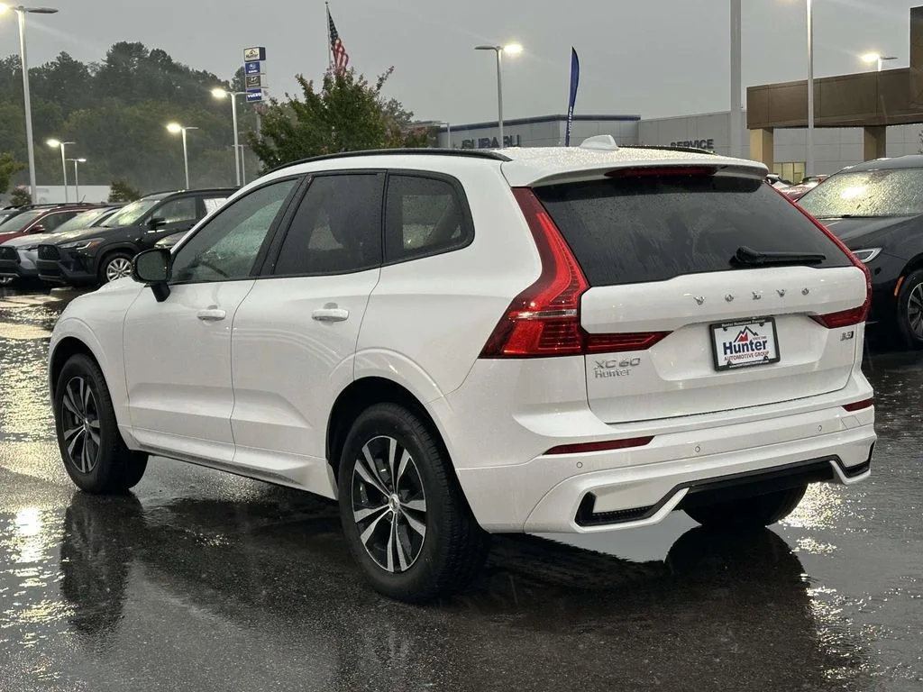 Used 2025 White Volvo Core image 25