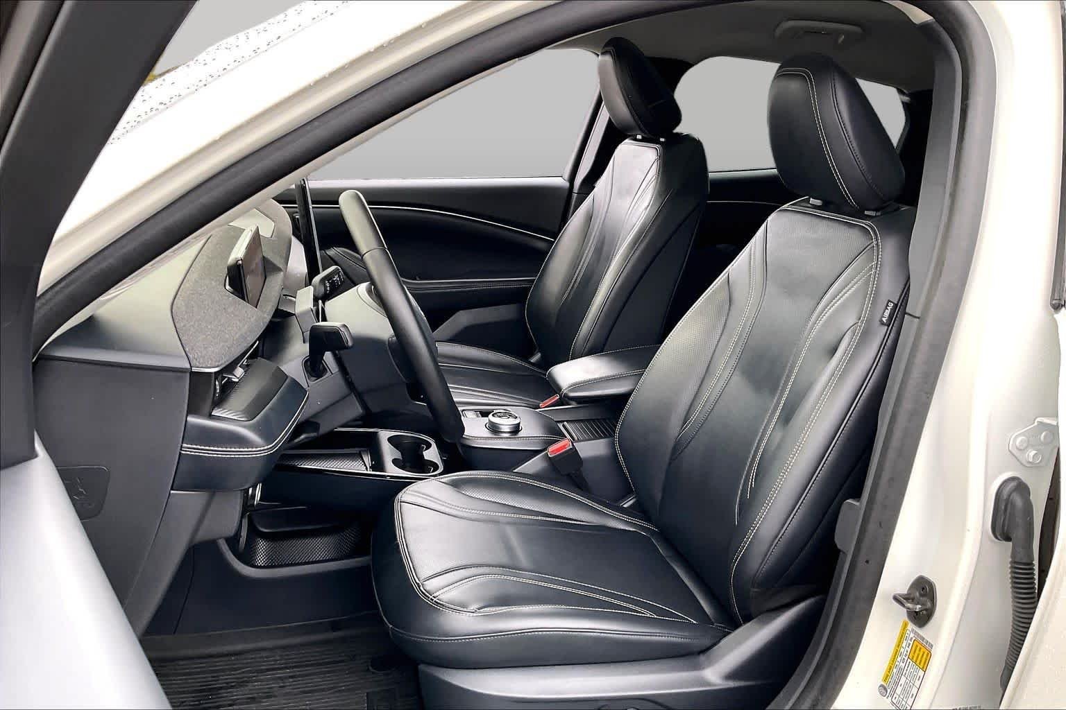 Used 2023 Star White Metallic Tri-Coat Ford Premium image 7