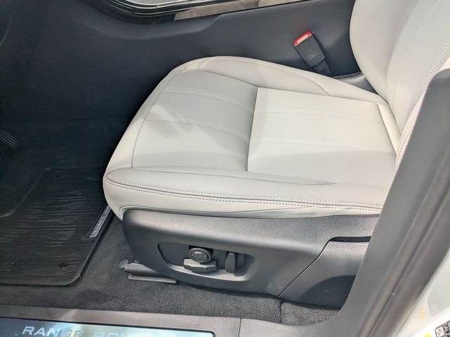New 2026 White Land Rover S image 20