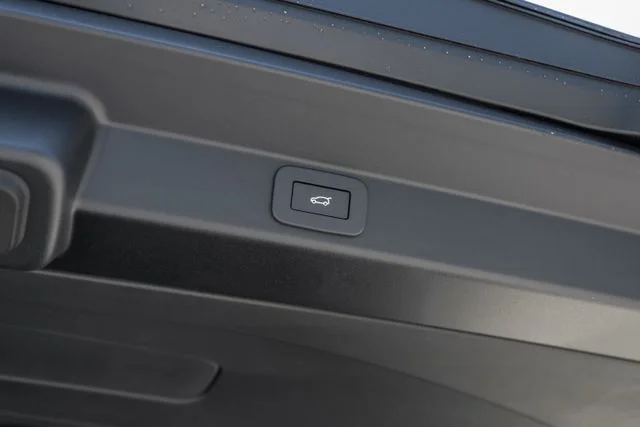 New 2026 Gray Land Rover SE image 67