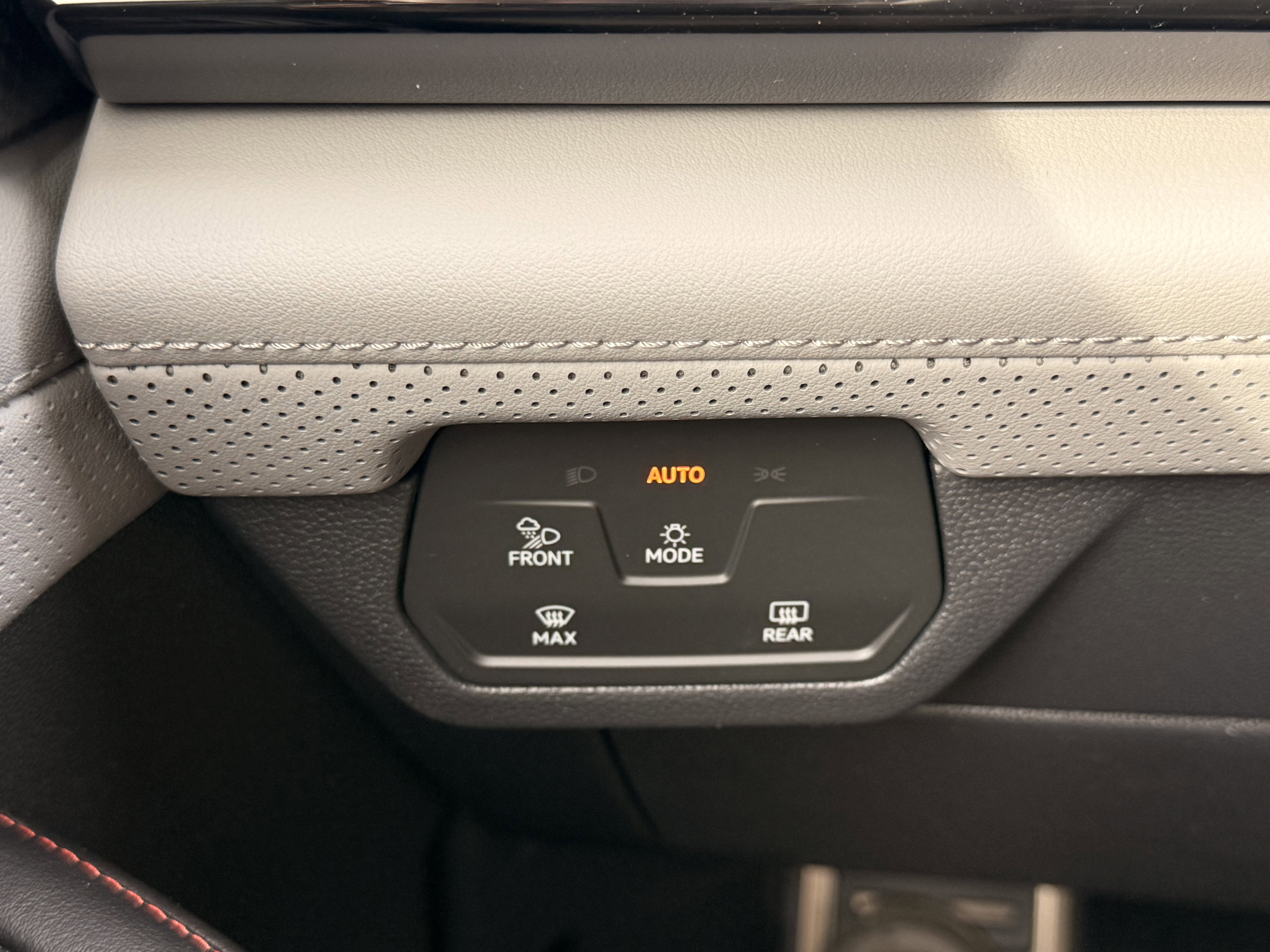 2026 Volkswagen Atlas Atlas Peak Edition - Photo 32