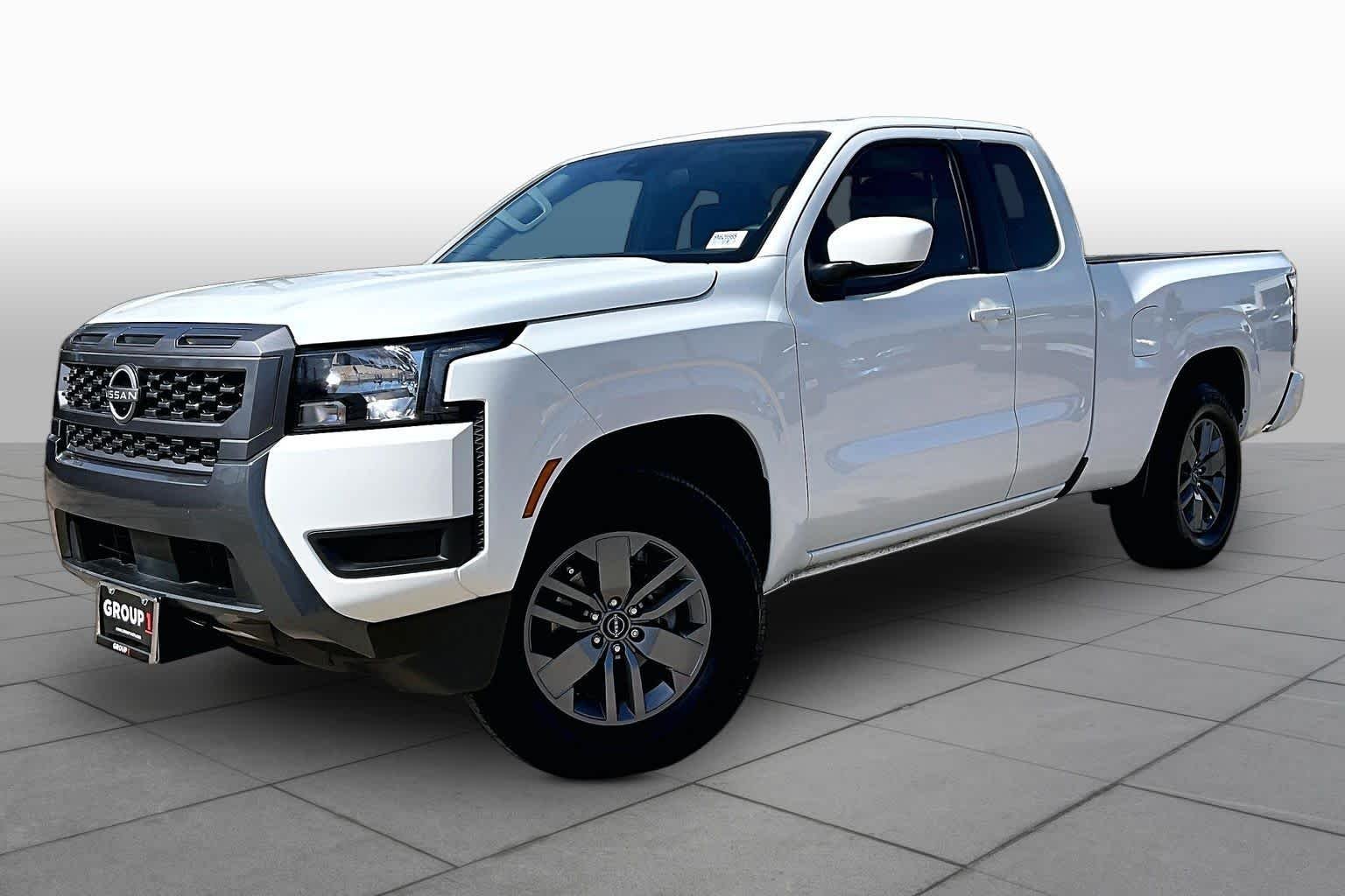 Certified Pre-Owned 2025 Nissan Frontier SV