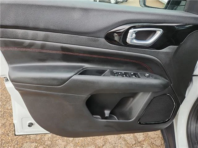 Used 2025 White Jeep Trailhawk 4x4 image 12