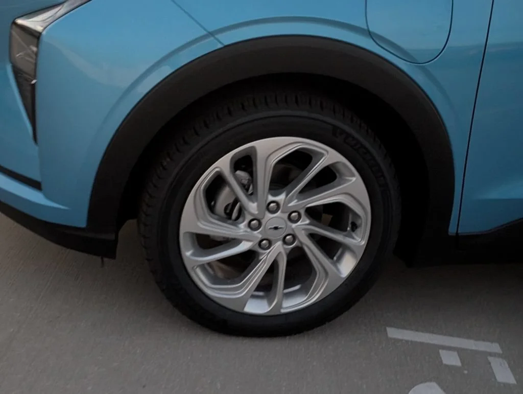 New 2027 Marina Blue Metallic Chevrolet LT image 4