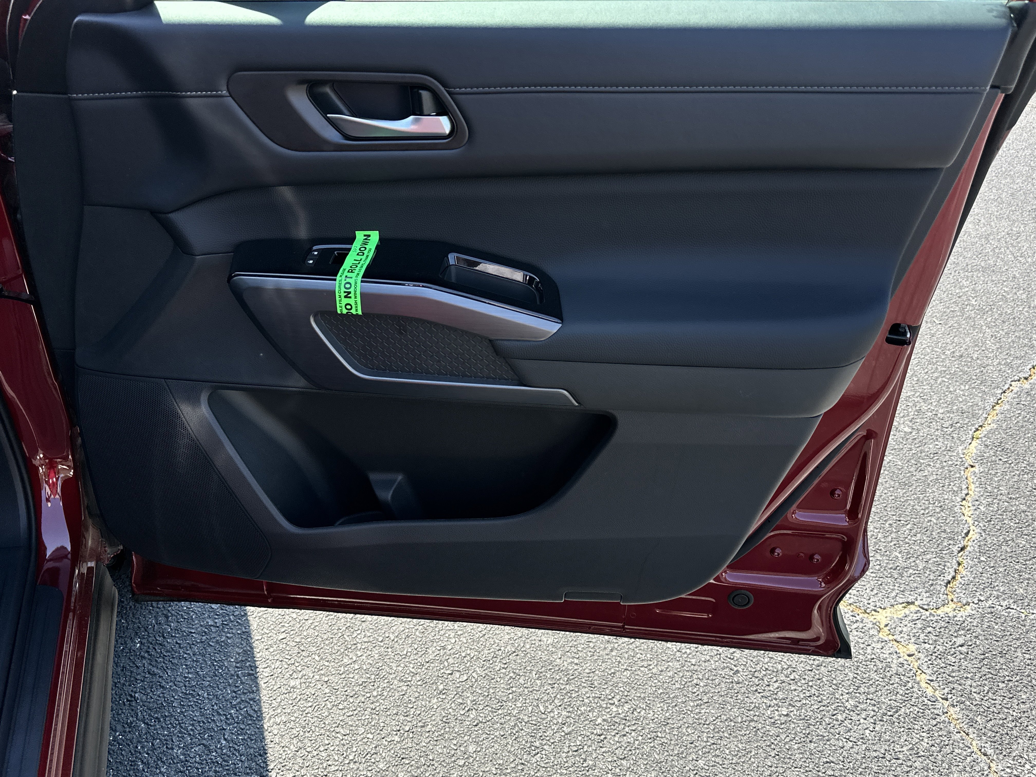 New 2026 Scarlet Ember Tintcoat Nissan SL image 12