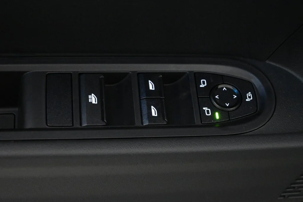 New 2026 Black MINI Cooper S image 31