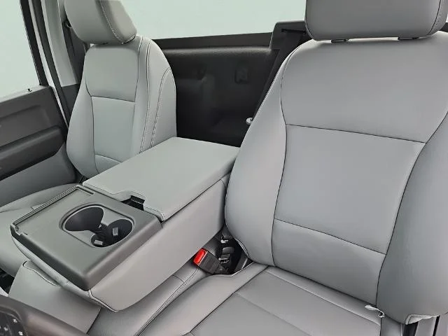 New 2026 Oxford White Ford F-250® XL image 38