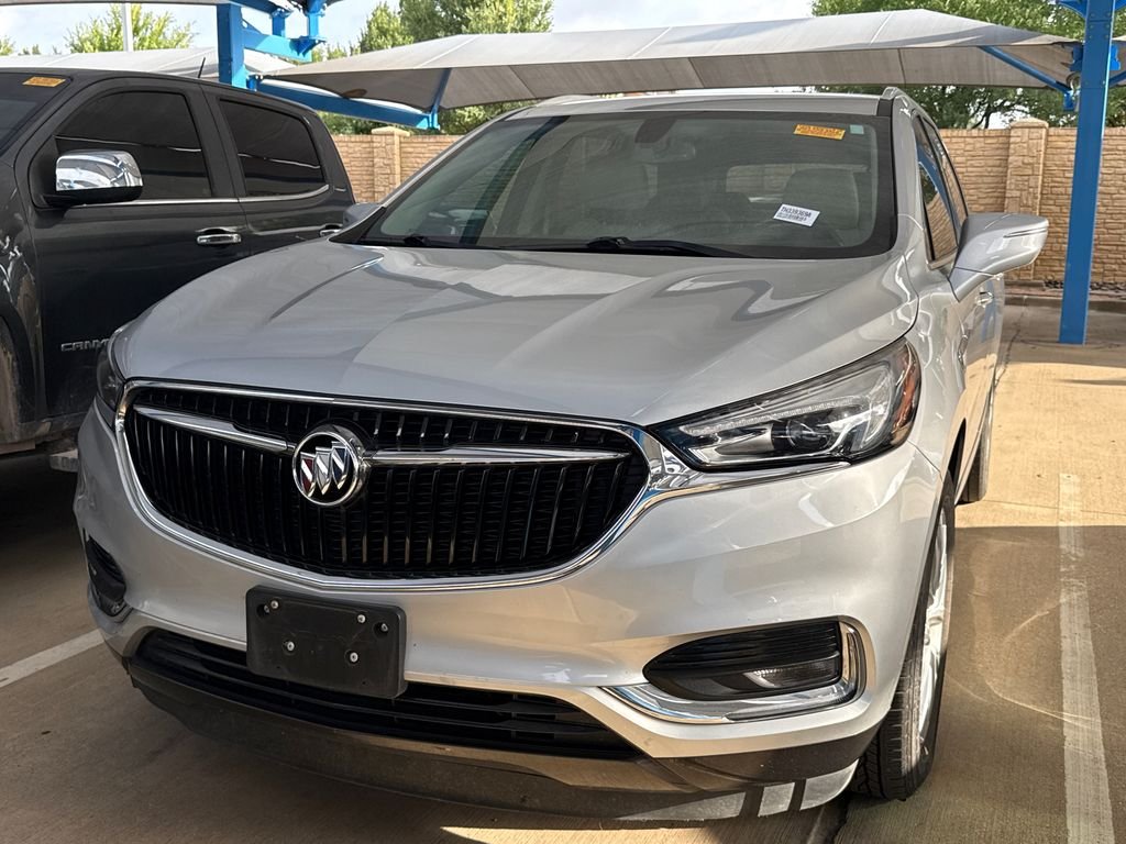 2019 Buick Enclave Essence's photo