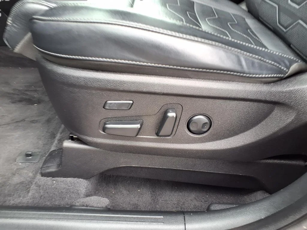 Used 2022 Gray Kia SX image 24