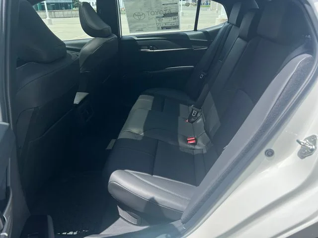 New 2026 Wind Chill Pearl w/Midnight Black Metallic Roof Toyota XSE image 24