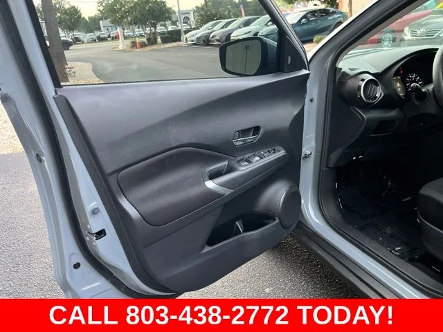Used 2024 Gray Nissan SV image 5